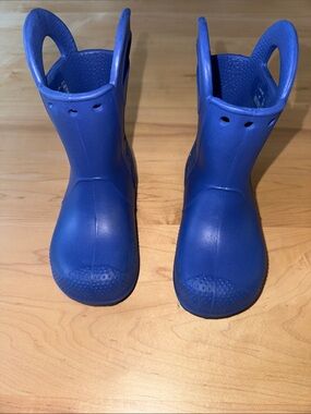 Crocs Kids Classic Handle It Rain Boots Blue size 8